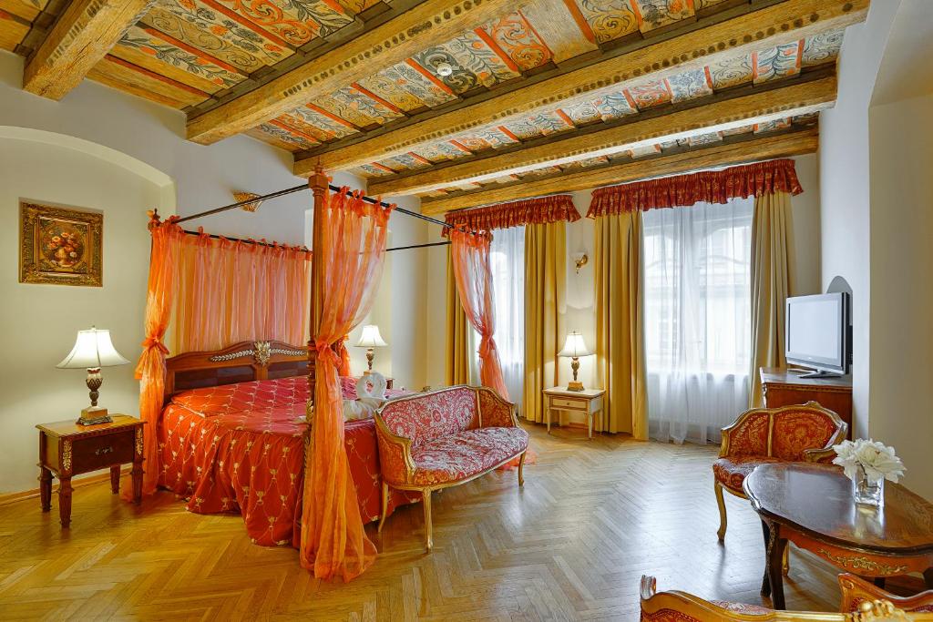 Двухместный (Queen Deluxe Room with Street View), Апарт-отель Residence Green Lobster