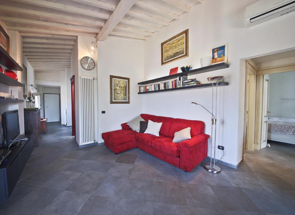 Апартаменты (Апартаменты с 2 спальнями и балконом: Via della Pergola, 57), Apartments Florence- Duomo