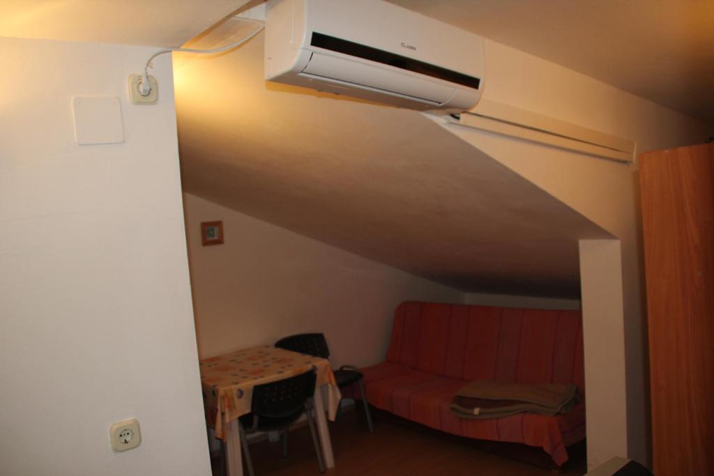 Апартаменты (Апартаменты с 1 спальней и балконом (для 2 взрослых)) гостевого дома Guest House Katić, Трпань
