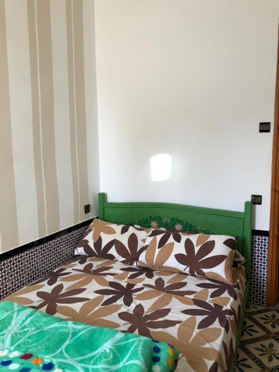Двухместный (Стандартный двухместный номер с 1 кроватью и общей ванной комнатой) отеля Hotel Majestic, Эс-Сувейра