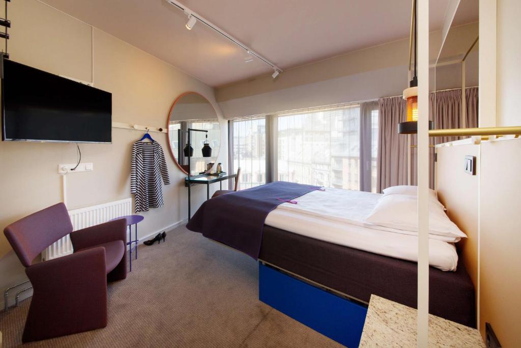 Двухместный (Улучшенный двухместный номер с 1 кроватью) отеля Scandic Grensen, Осло