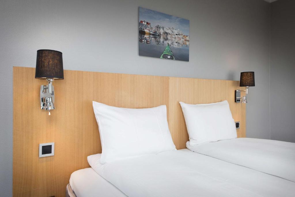 Двухместный (Стандартный двухместный номер с 1 кроватью) отеля Vestfjord Hotel Lofoten, Сволваер