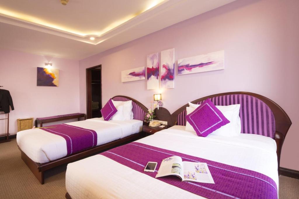 Двухместный (Двухместный номер с 2 отдельными кроватями и видом на город) отеля TTC Hotel Premium Da Lat, Далат