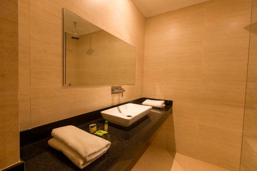 Двухместный (Номер Делюкс), Staybook - Hotel Rove New delhi Airport