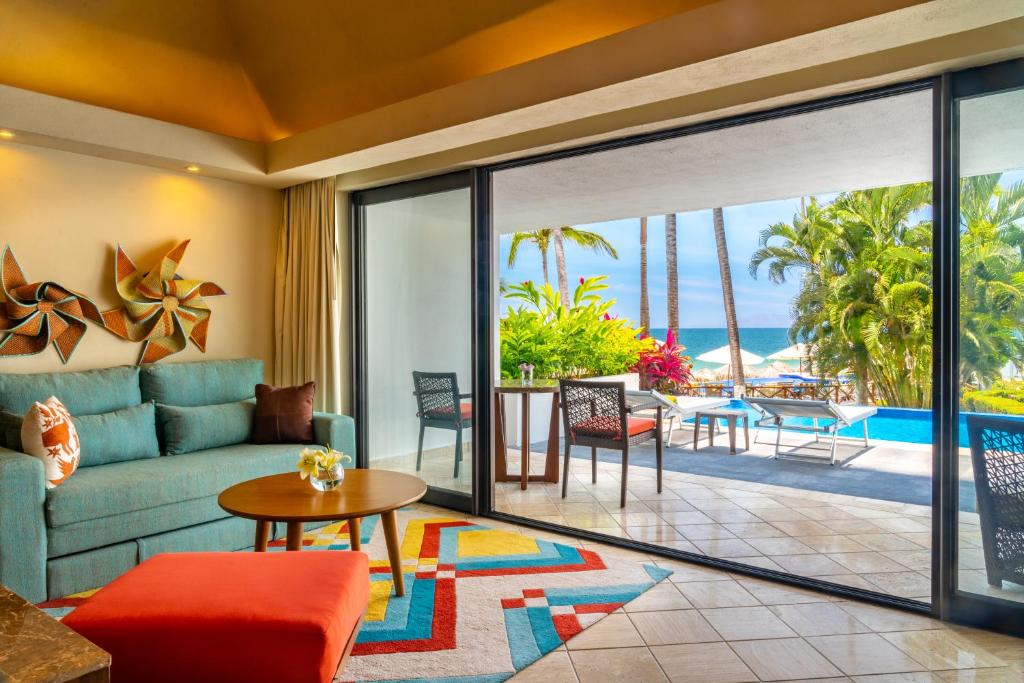 Двухместный (King Room with Queen Bed and Sofa Bed - ADULTS ONLY), Hyatt Ziva Puerto Vallarta