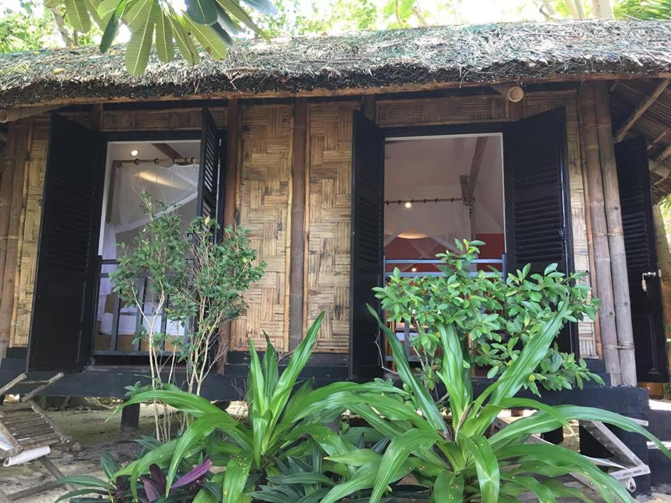 Двухместный (Бунгало с видом на сад) курортного отеля Whale Island Resort, Нячанг