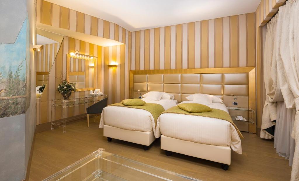 Двухместный (Двухместный номер с 2 отдельными кроватями) отеля Antares Hotel Rubens, Милан