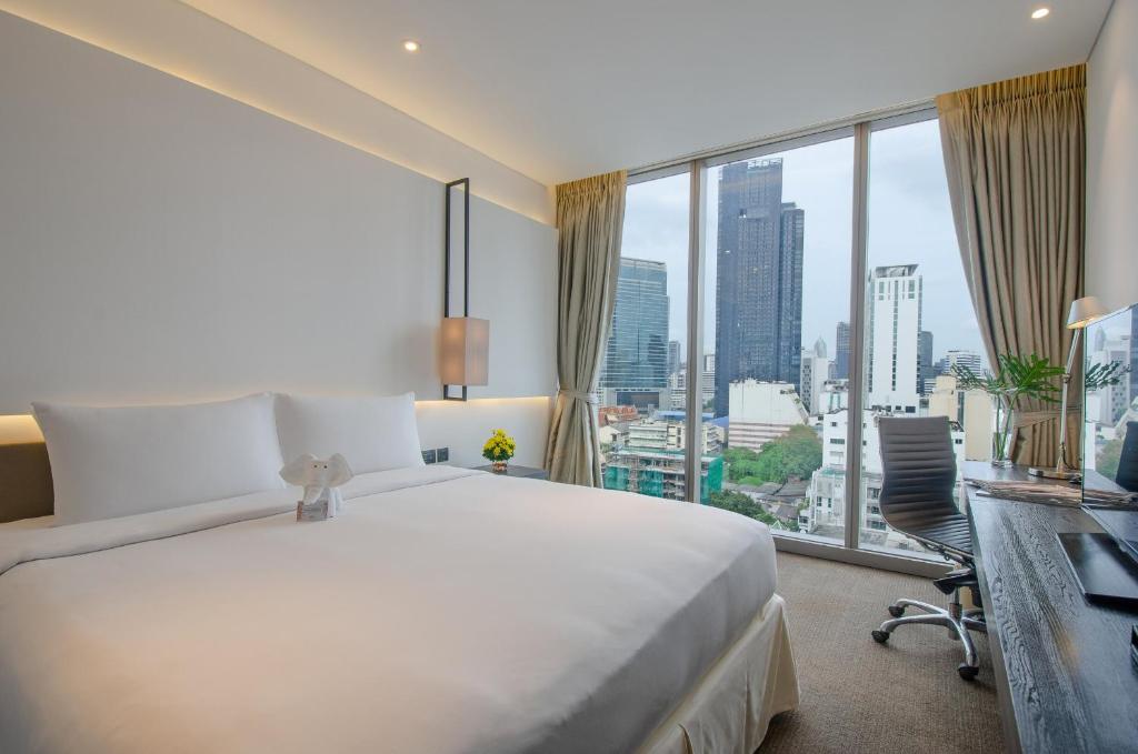 Двухместный (Номер Делюкс Staycation, поздняя регистрация отъезда в 15:00) отеля Amara Bangkok, Бангкок