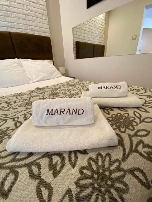 Двухместный (Двухместный номер Делюкс с 1 кроватью и ванной) отеля Marand Hotel i Restauracja, Жешув