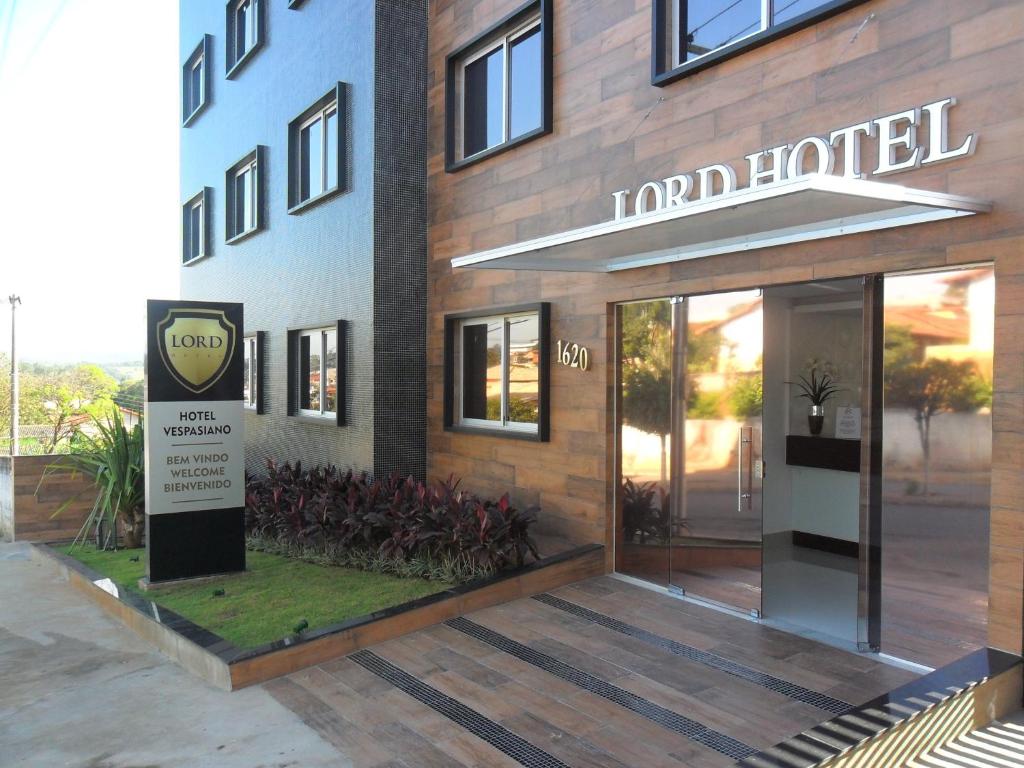 Отель Lord Hotel Aeroporto Confins, Веспасиано