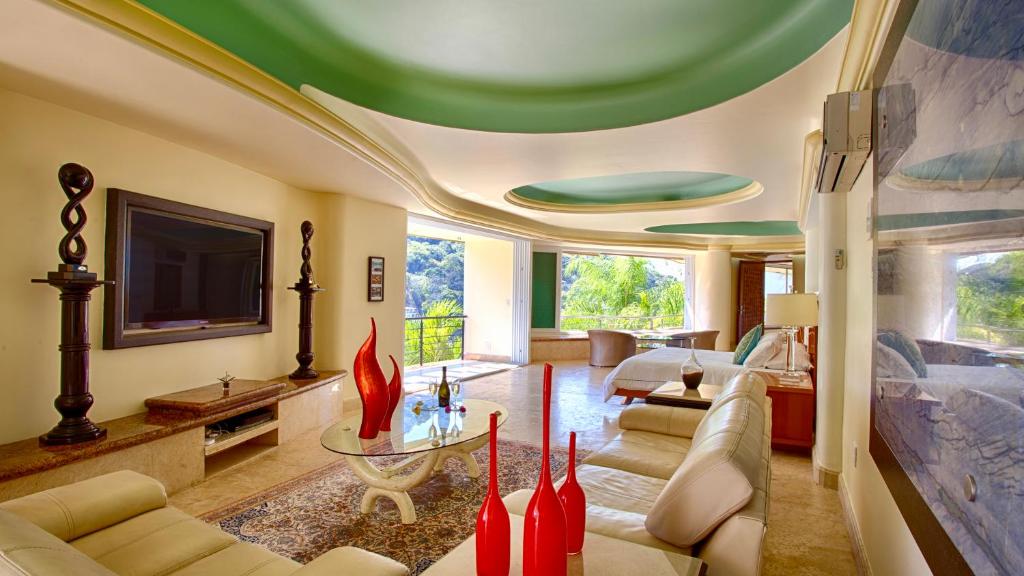 Вилла (Вилла), Truly the finest rental in Puerto Vallarta. Luxury Villa with incredible views