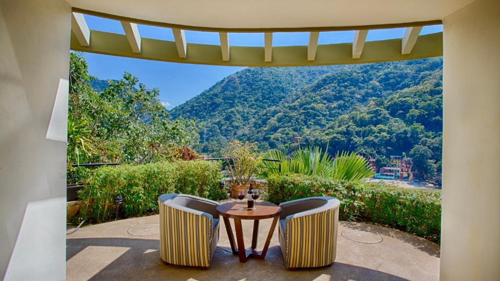 Вилла (Вилла), Truly the finest rental in Puerto Vallarta. Luxury Villa with incredible views