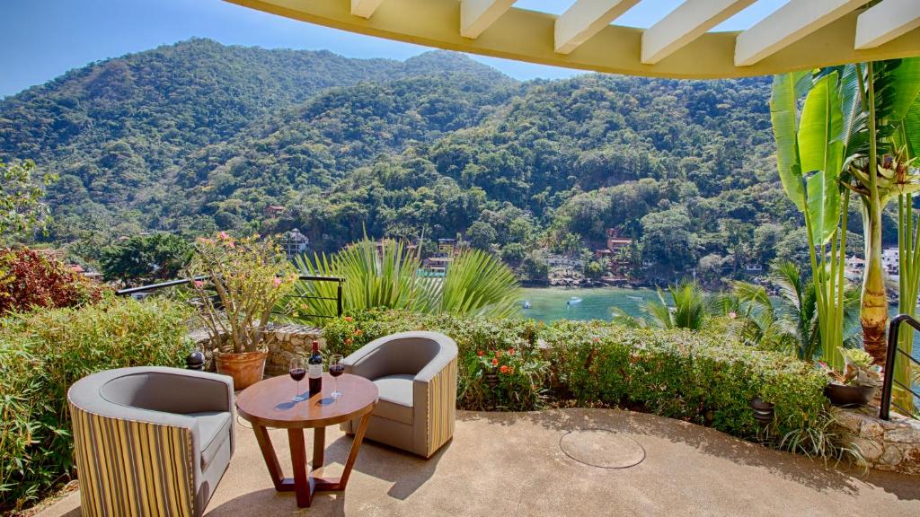 Вилла (Вилла), Truly the finest rental in Puerto Vallarta. Luxury Villa with incredible views