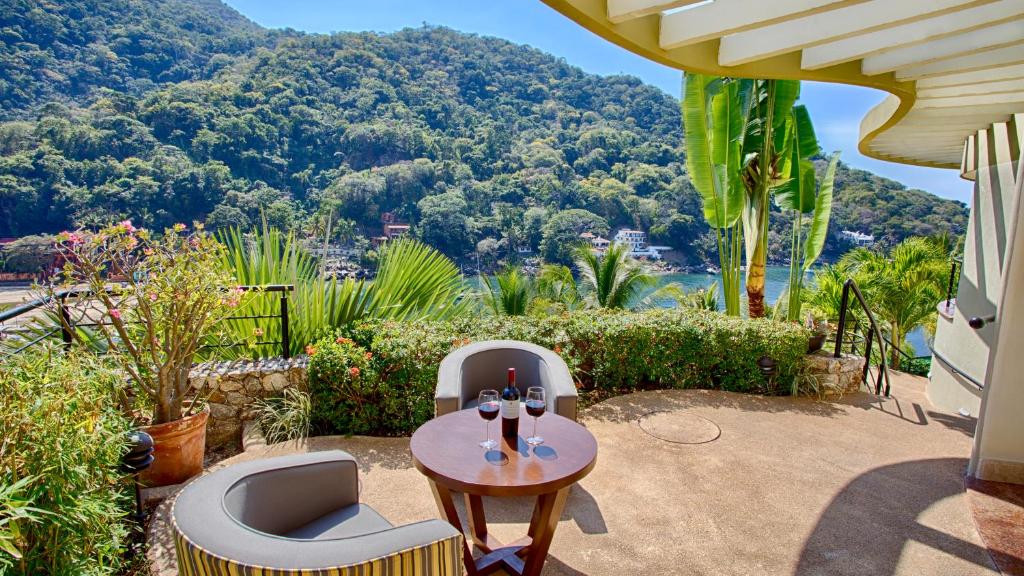 Вилла (Вилла), Truly the finest rental in Puerto Vallarta. Luxury Villa with incredible views