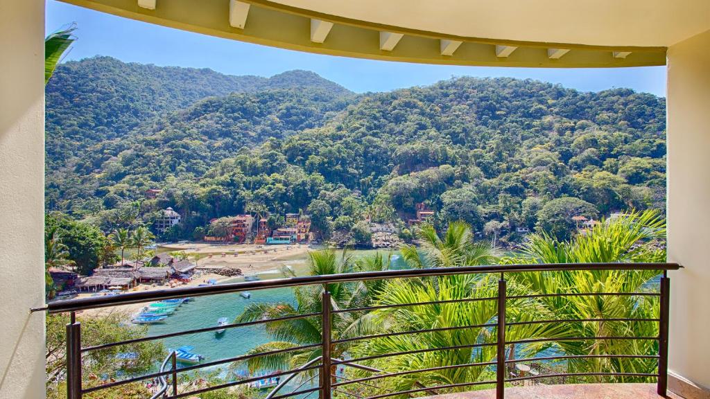 Вилла (Вилла), Truly the finest rental in Puerto Vallarta. Luxury Villa with incredible views