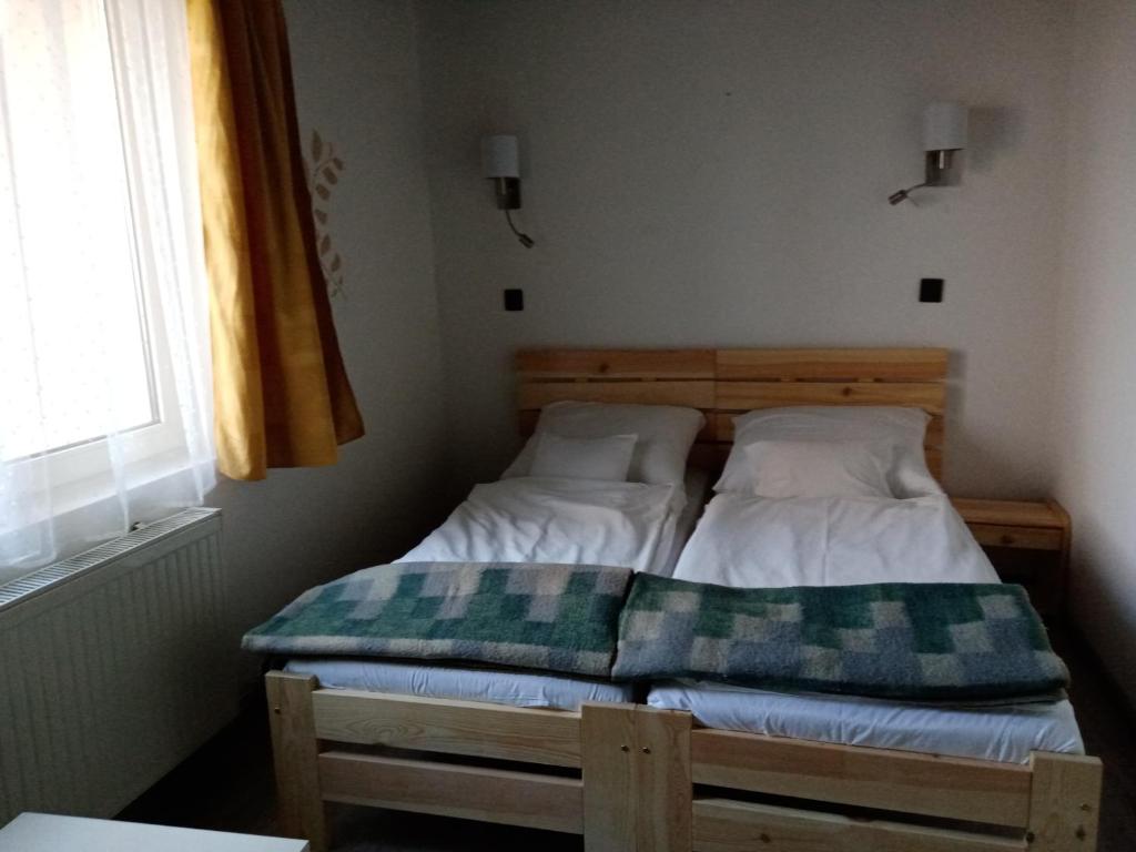 Двухместный (Двухместный номер с 2 отдельными кроватями) гостевого дома Parti Sétány Vendégház, Балатонкенезе