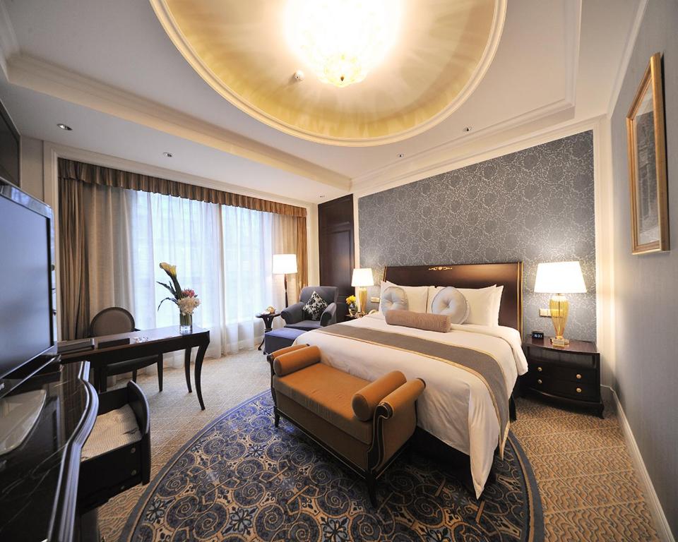 Двухместный (Представительский двухместный номер с 1 кроватью) отеля Grand Central Hotel Shanghai, Шанхай