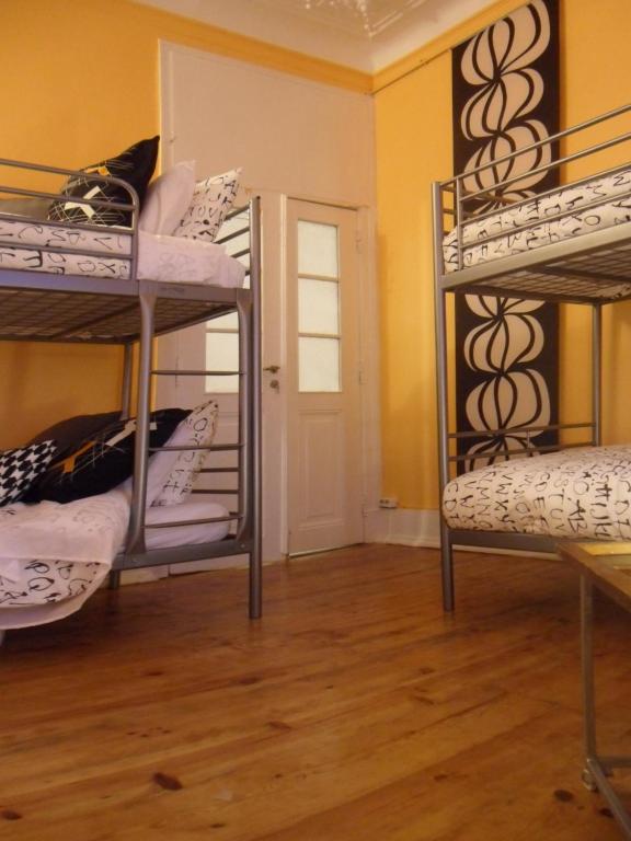 Номер (Кровать в общем номере с 5 кроватями) хостела Istanbul Hostel, Лиссабон