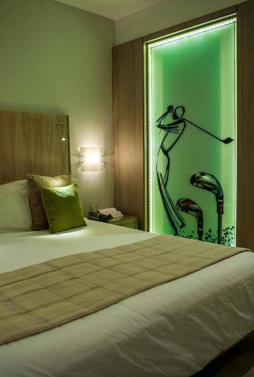 Двухместный (Улучшенный двухместный номер с 1 кроватью) отеля Golf Royal Hotel, Тунис (город)