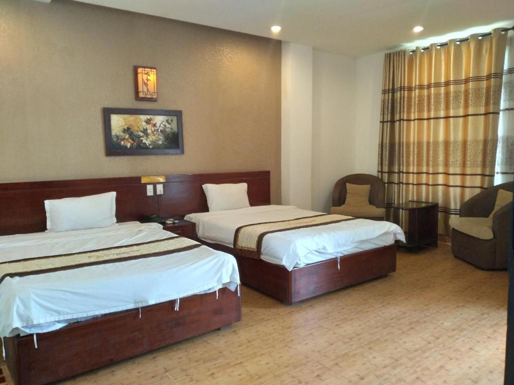 Двухместный (Двухместный номер с 2 отдельными кроватями и балконом) отеля Hoang Phuong Hotel Da Nang, Дананг