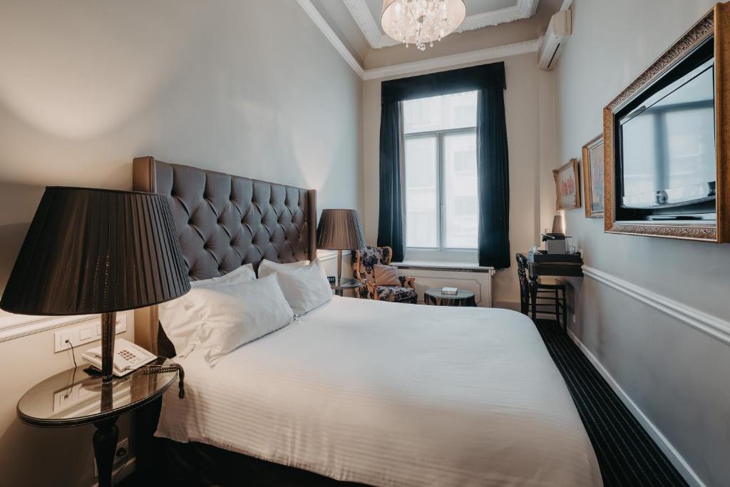 Двухместный (Стандартный двухместный номер с 1 кроватью) отеля Hotel Manos Premier, Брюссель