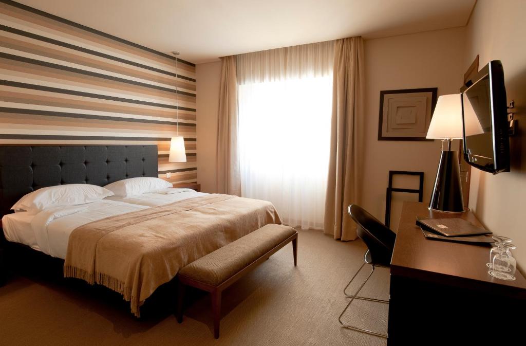 Двухместный (Стандартный двухместный номер с 1 кроватью или 2 отдельными кроватями) отеля Grande Hotel De Luso, Лузу