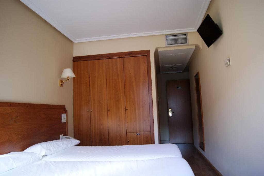 Двухместный (Двухместный номер с 2 отдельными кроватями) отеля El Retiro de Cardea, Овьедо