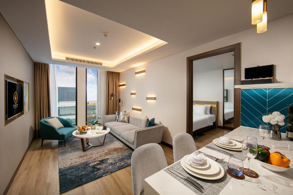 Сьюит (Люкс с 2 спальнями), Eastin Hotel & Residences Hanoi