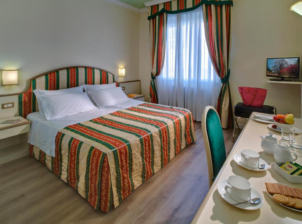 Двухместный (Стандартный двухместный номер с 1 кроватью или 2 отдельными кроватями) отеля Hotel Terme Formentin, Абано-Терме