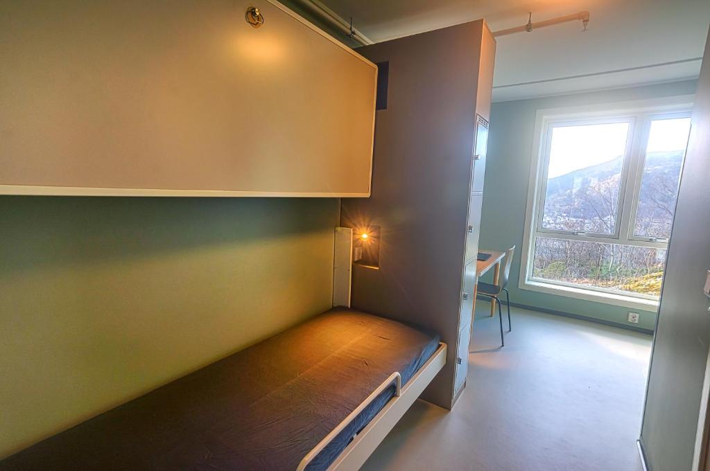 Одноместный (Одноместный номер с собственной ванной комнатой), Bergen Hostel Montana