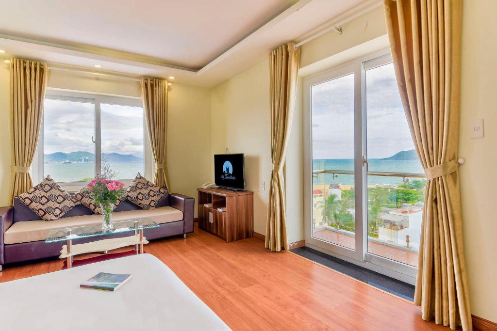 Двухместный (Люкс с балконом с видом на море), Sky Beach D20 Nha Trang