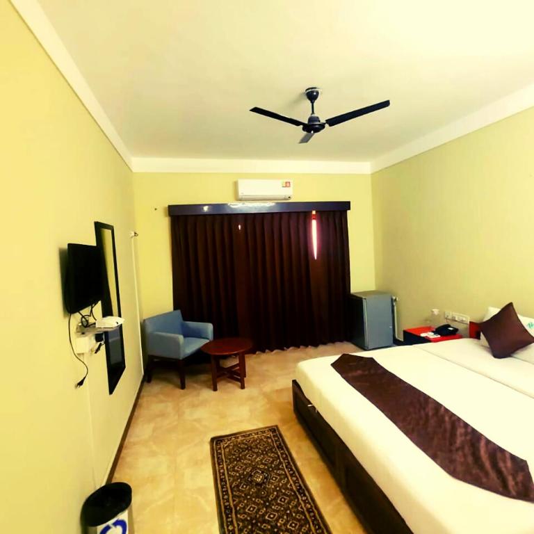 Двухместный (Двухместный номер Делюкс с 1 кроватью и балконом, вид на море) отеля NV Beach Resort, Калангут