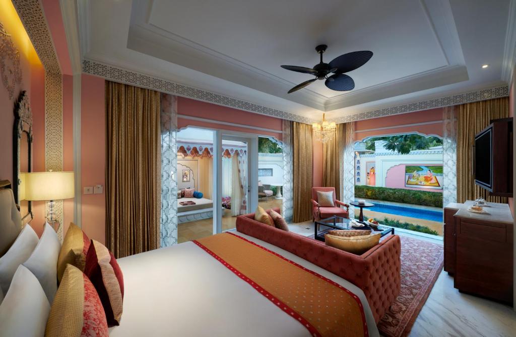 Сьюит (Royal Villa with Plunge Pool) отеля JW Marriott Jaipur Resort & Spa, Джайпур
