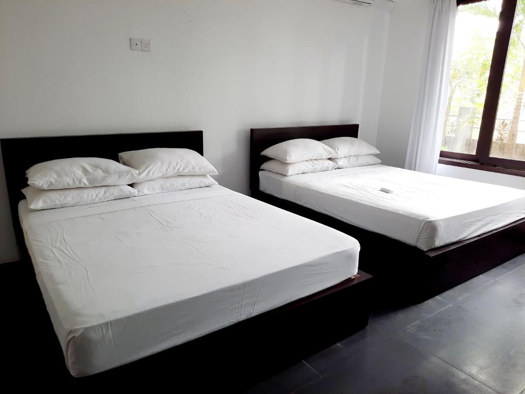 Трехместный (Трехместный номер «Комфорт») отеля Lakmini Lodge Sigiriya, Сигирия