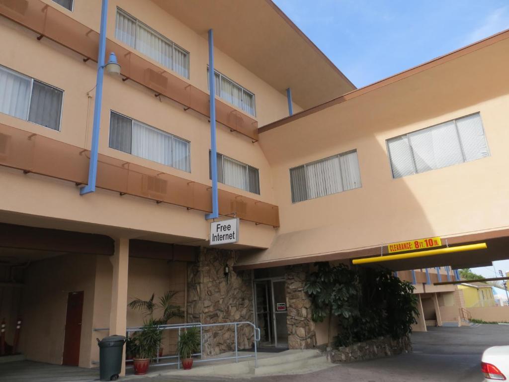 Jet Inn, Лос-Анджелес