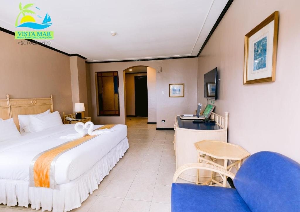 Двухместный (Номер с кроватью размера «queen-size», вид на море) курортного отеля Vista Mar Beach Resort and Country Club, Мактан