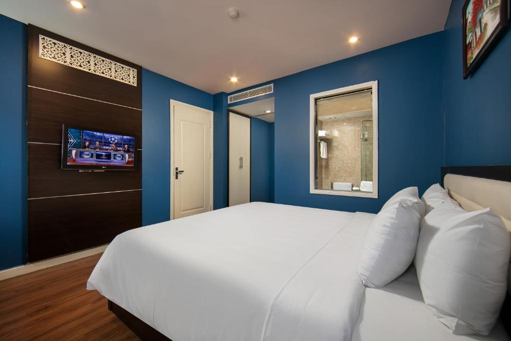 Двухместный (Улучшенный двухместный номер с 1 кроватью или 2 отдельными кроватями) отеля Hanoi Delight Hotel, Ханой
