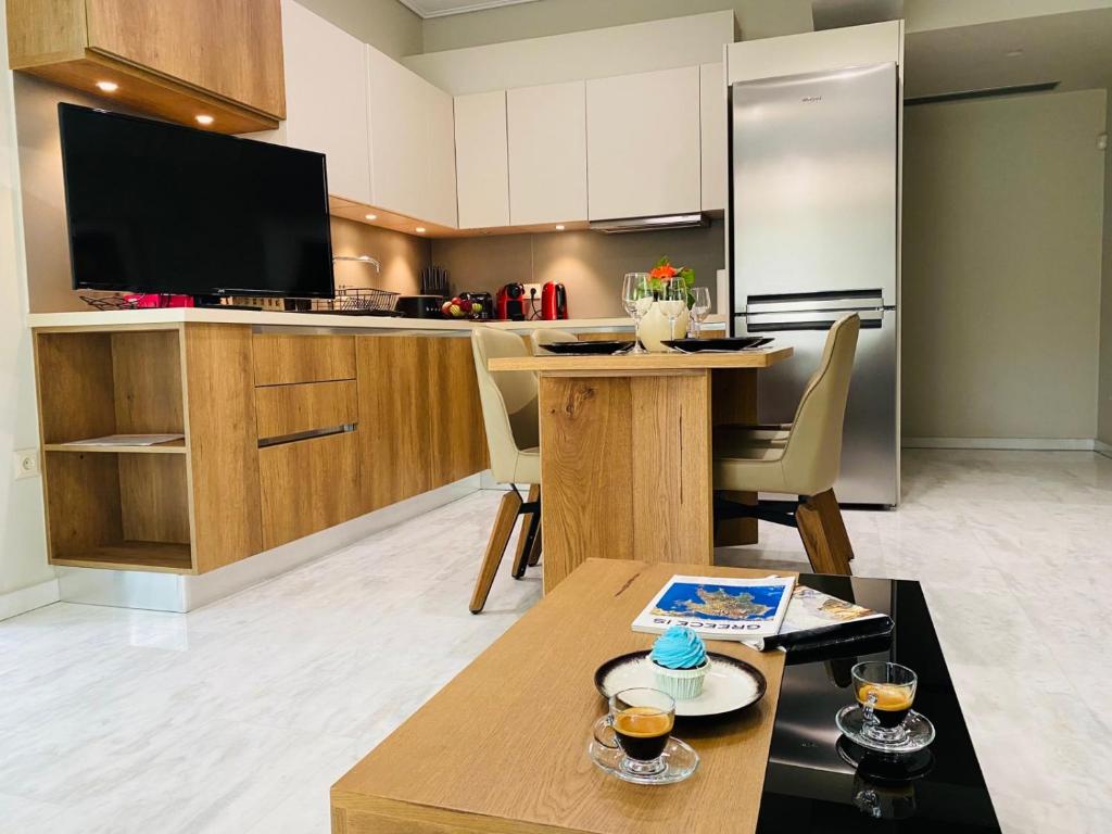 Апартаменты (Elegant Two-Bedroom Apartment), Olygreen Athens Residences