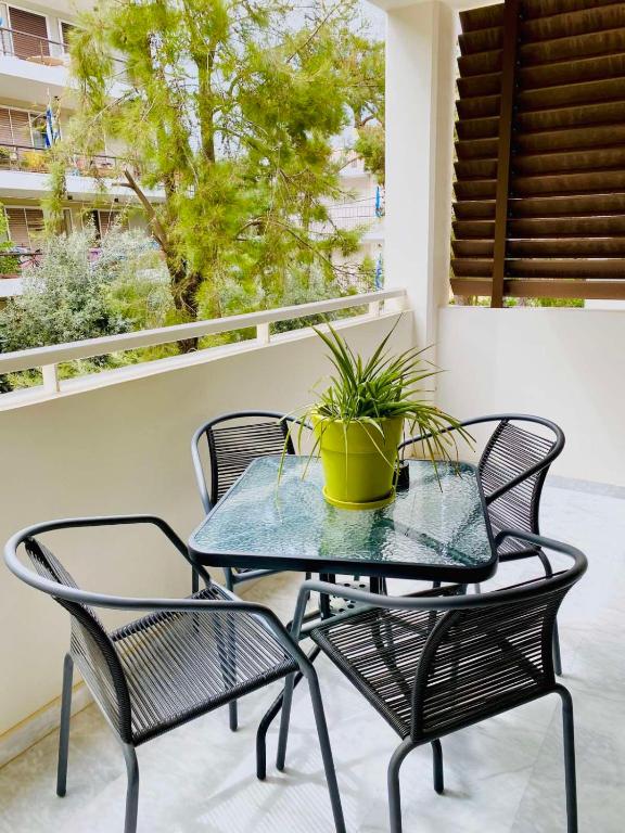 Апартаменты (Elegant Two-Bedroom Apartment), Olygreen Athens Residences