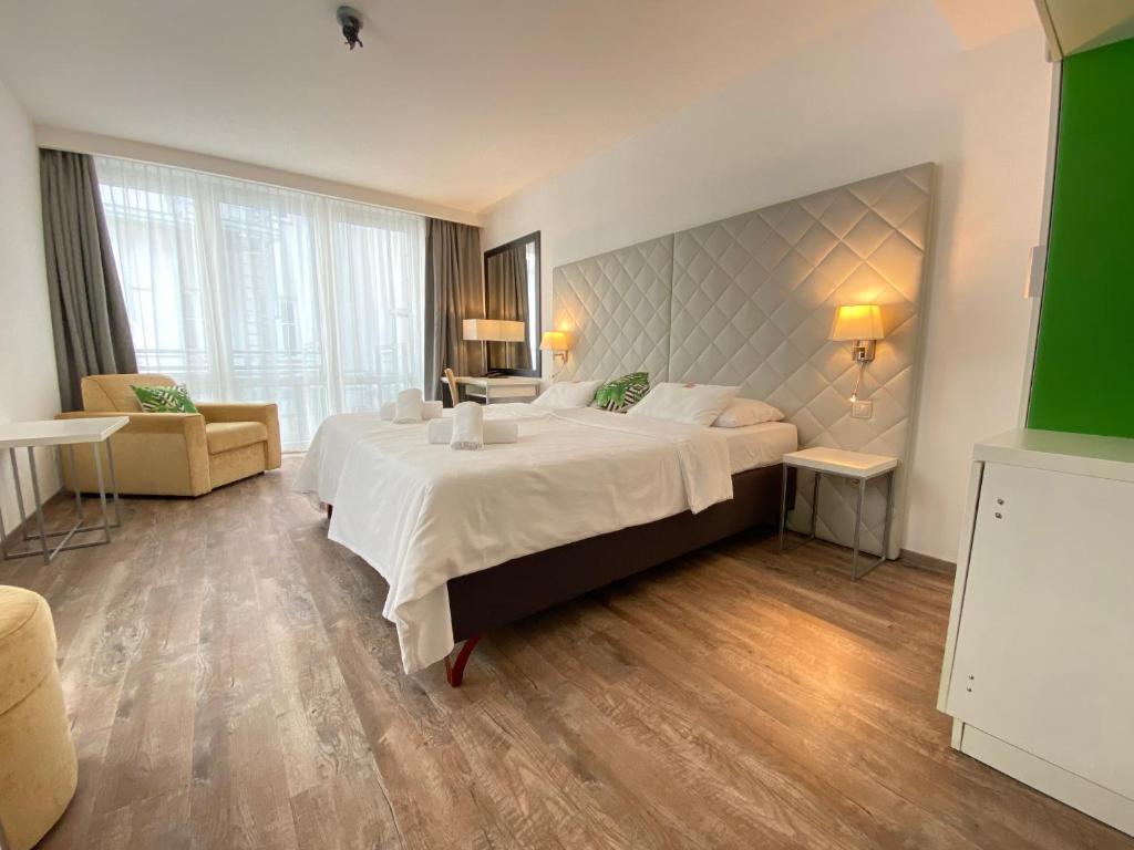 Двухместный (Улучшенный двухместный номер с 1 кроватью и собственной террасой) отеля Arthotel ANA Prime, Вена