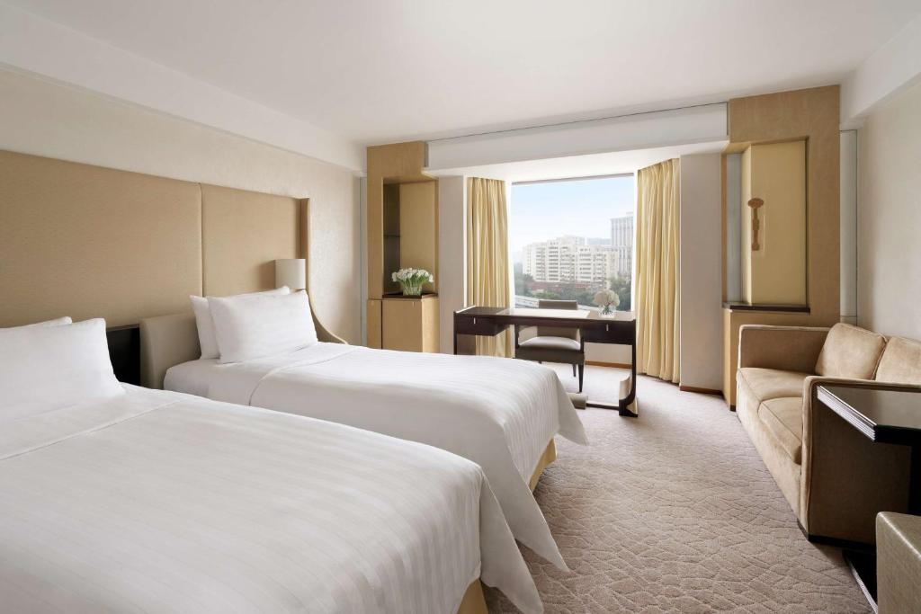 Двухместный (Улучшенный двухместный номер с 2 отдельными кроватями в садовом крыле) отеля Shangri-la Hotel Beijing, Пекин