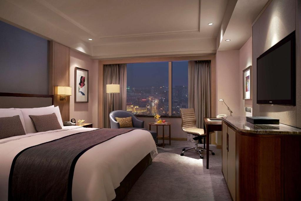 Двухместный (Номер Делюкс с кроватью размера «king-size») отеля Shangri-La Hotel, Changchun, Чанчунь