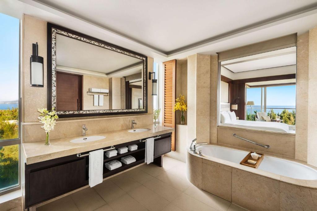 Сьюит (Люкс «Горизонт» с видом на океан), Shangri-La's Sanya Resort & Spa