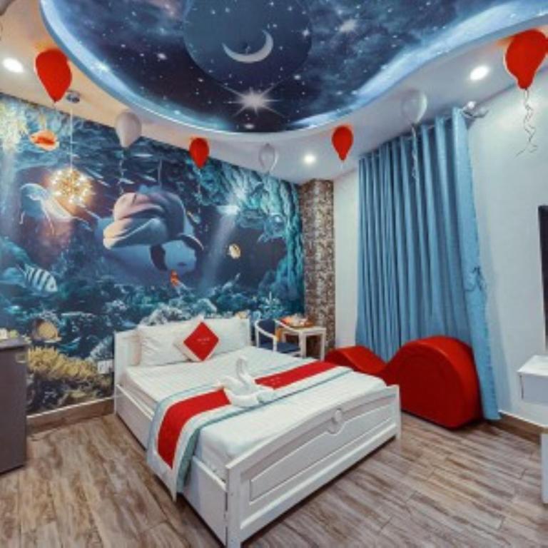 Двухместный (Номер Делюкс с кроватью размера «queen-size») отеля Tan Binh Hotel, Хошимин