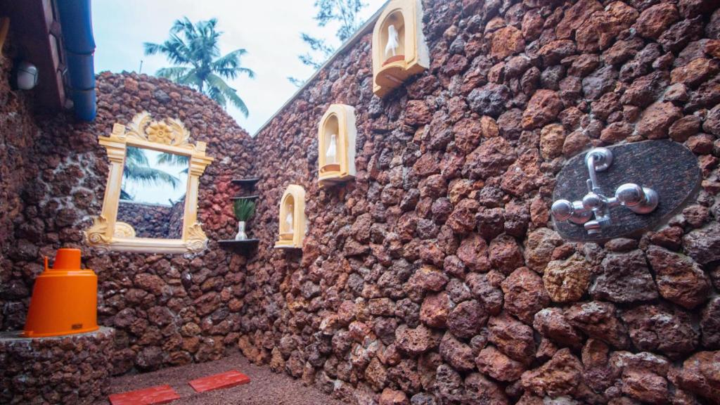 Трехместный (Улучшенный трехместный номер с видом на море), Varkala Marine Palace