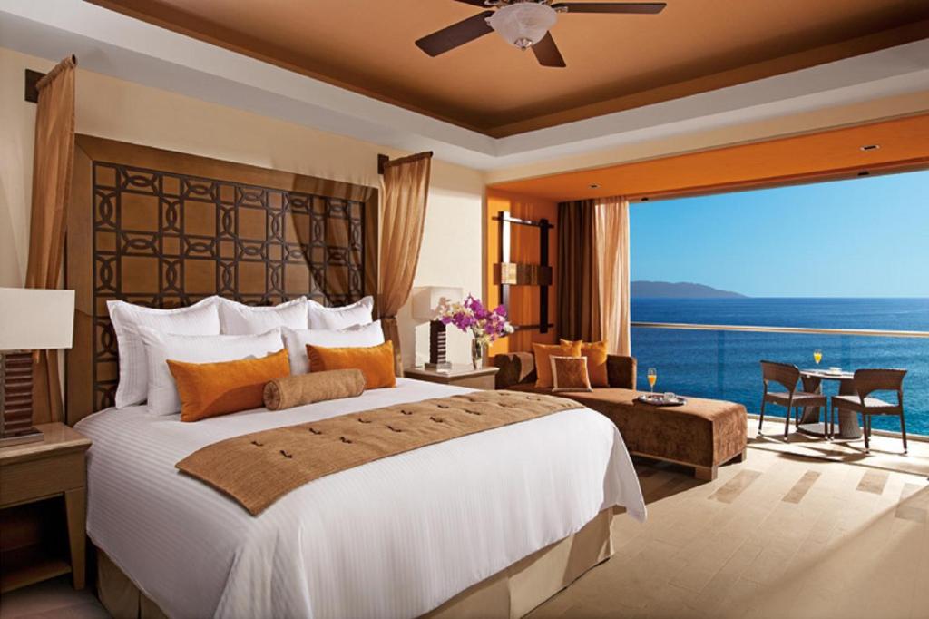 Сьюит (Полулюкс с видом на океан) курортного отеля Now Amber Resort & SPA, Пуэрто-Вальярта