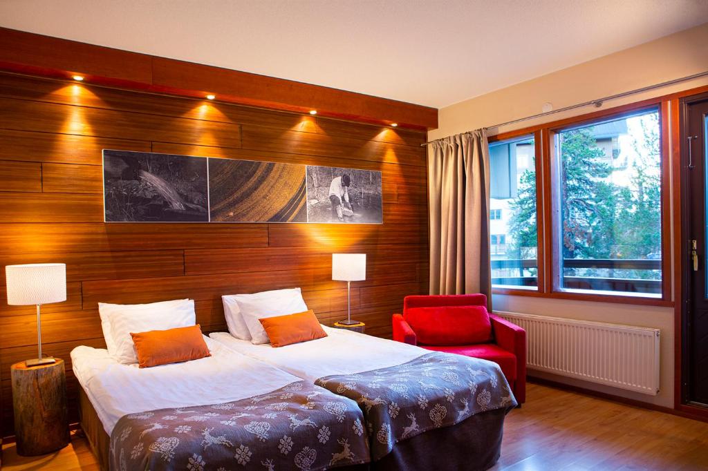 Двухместный (Улучшенный двухместный номер с 2 отдельными кроватями и сауной) отеля Lapland Hotels Riekonlinna, Саариселькя