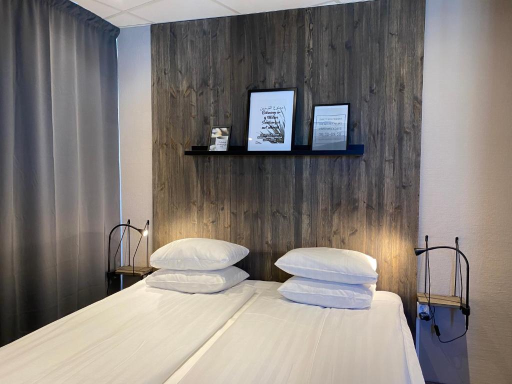 Двухместный (Двухместный номер Делюкс с 1 кроватью и ванной) отеля Karlskrona Hostel, Карлскруна