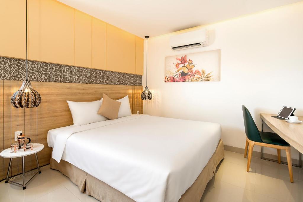 Двухместный (Двухместный номер Делюкс с 1 кроватью или 2 отдельными кроватями) отеля Bella Merry Hotel and Apartment, Дананг
