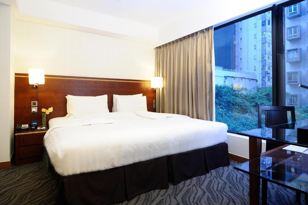 Сьюит (Люкс с кроватью размера «king-size») отеля Brighton Hotel Hong Kong, Гонконг (город)